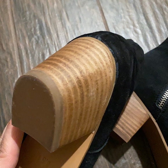Coconuts by Matisse suede ankle booties - Picture 10 of 11